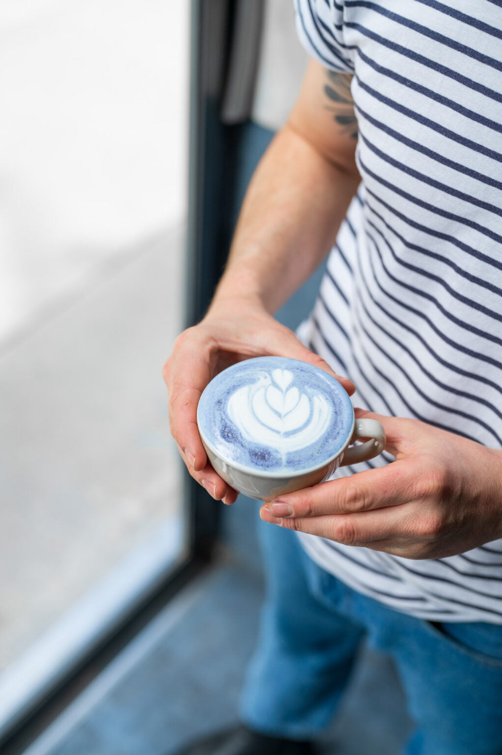 Blue Paste bio – La Main Noire