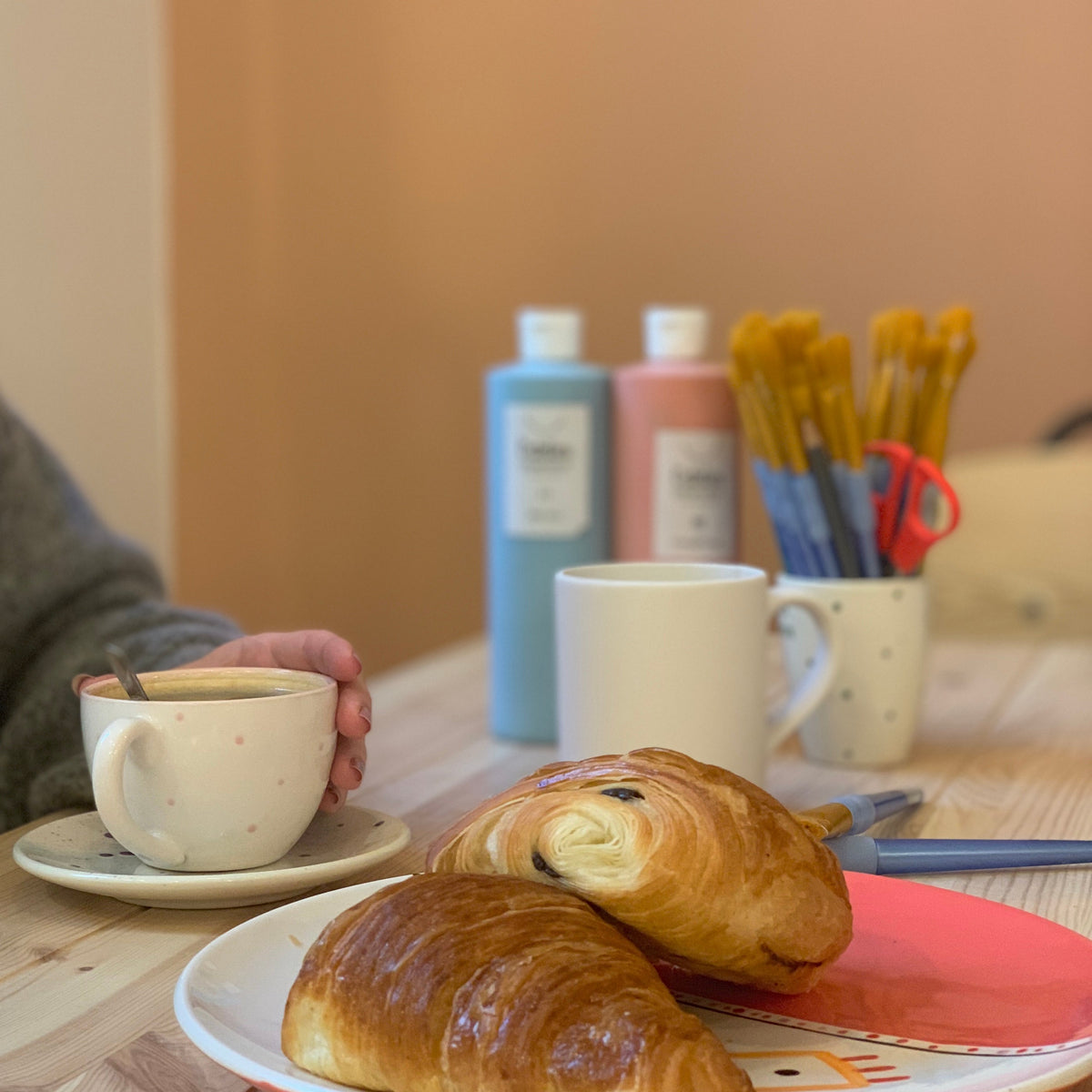 Friday Ceramic Morning : petit-déjeuner & peinture sur céramique  jusqu'à taille L - Paris 11
